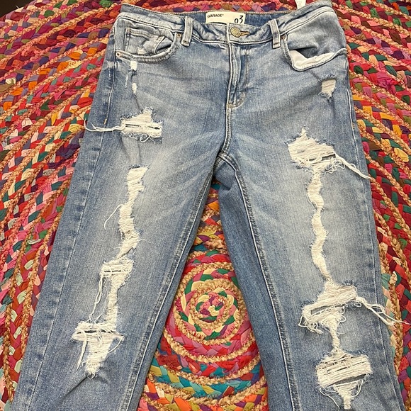 GARAGE women’s light wash ripped jeans - Picture 2 of 5